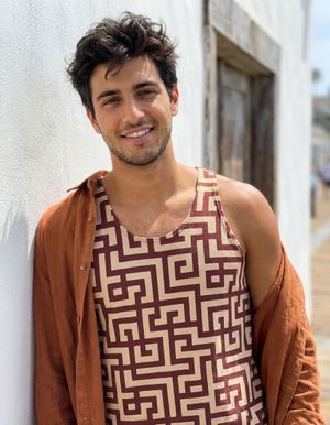 Men's Amaranth Kintsugi men's tank tops
