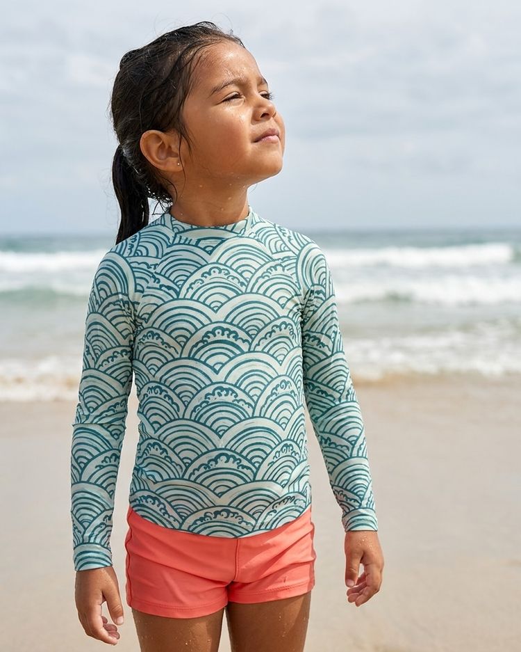 Girls Transformative Teal Aoi girls rashguards