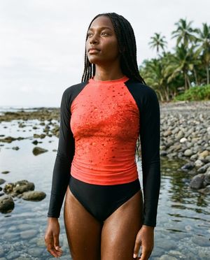 Women's Coral Pixelate women's short-sleeve rashguards