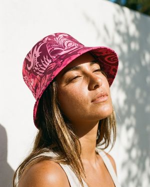 Electric Fuchsia Nalu Uli bucket hats