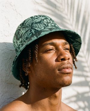 Alexandrite Lani Uli bucket hats