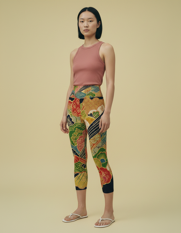 Women's Yagasuri Yoga Capri Leggings