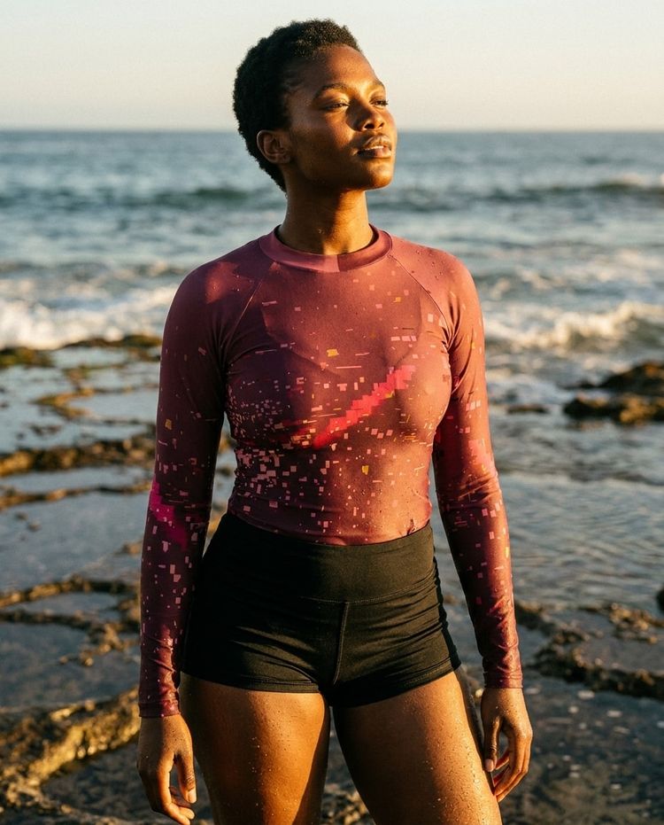 Women's Amaranth Nova women's rashguards