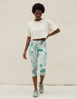 Transformative Teal Haven Capri Leggings Capri Leggings — Dripper