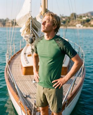 Runway Emerald Emerald Rash Guard Men's Rashguard — Lolekai