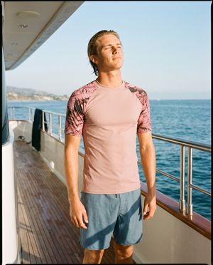 Men's Millennial Pink Verdant men's short-sleeve rashguards