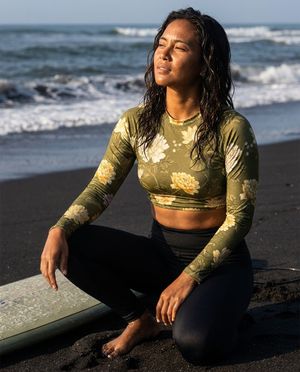 Women's Runway Chartreuse Jingdezhen women's crop-top rashguards