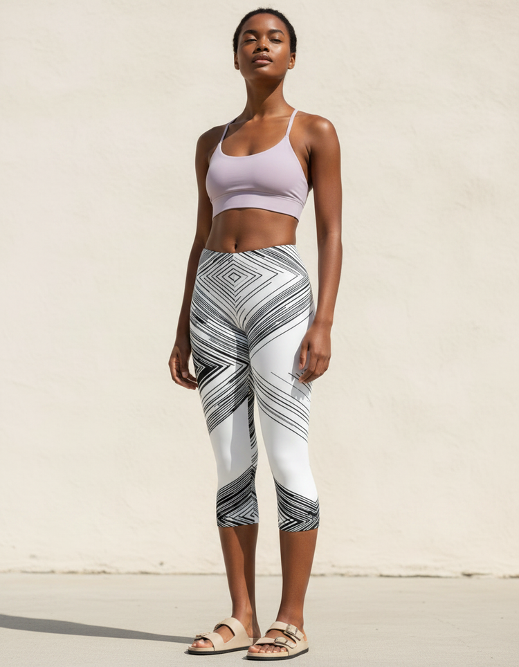 Women's Minimalist Line Art Capri Leggings