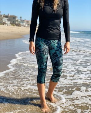 Alexandrite Honua Poni swim & gym capri leggings