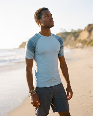Blue Aura Spectrum Rash Guard Men's Rashguard — Lolekai