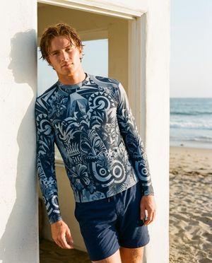 Men's Blue Aura Nalu Uli men's rashguards