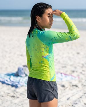 Girls Voltage girls rashguards