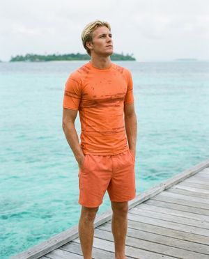 Men's Orange Mosaic men's short-sleeve rashguards