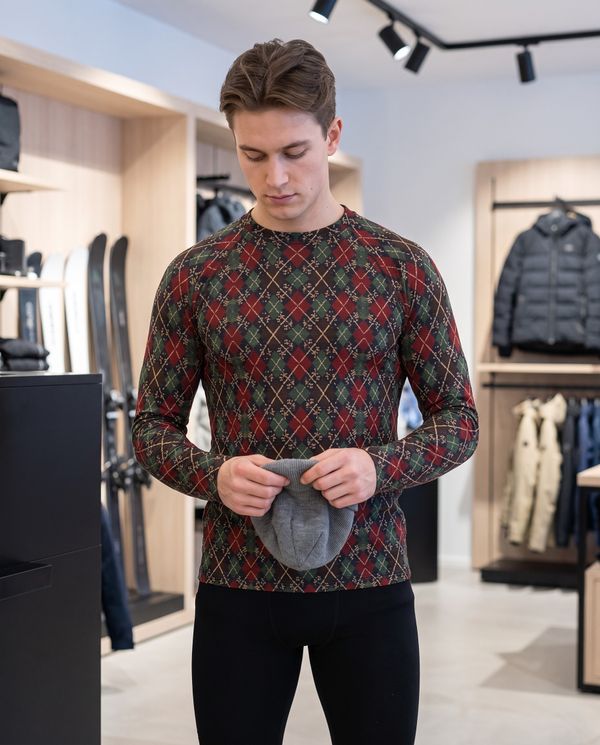 Chalet men's base layer tops