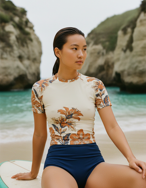 Women's Amaranth Aurelia women's rashguards