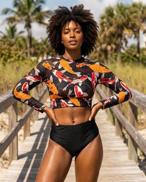 Women's Nami Crop Top Rash Guard Women's Crop-Top Rashguard — Lolekai