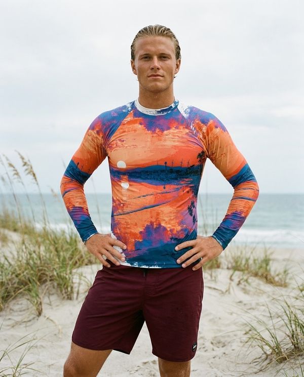 Sundowner rashguards