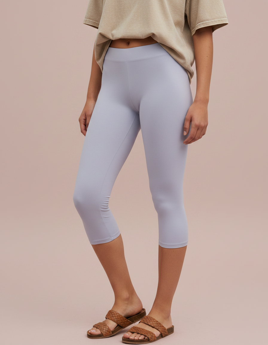 Capri Leggings in Lavender Gray
