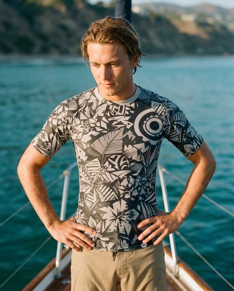 Men's White Onyx Lani Uli men's short-sleeve rashguards