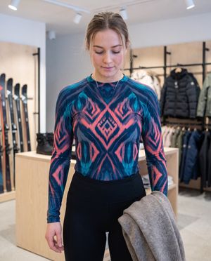 Tassel Base Layer Women's Rashguard — Lolekai