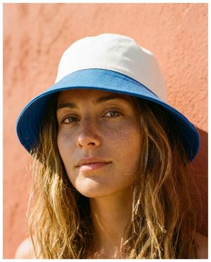 Bay Whitecap bucket hats
