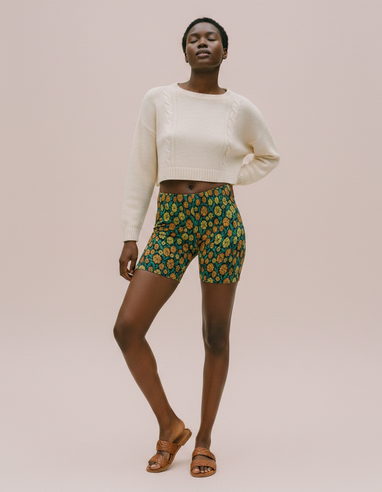 Women's Torajan Patterns Short Shorts