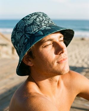 Alexandrite Lani Uli bucket hats