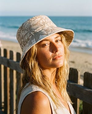 White Onyx Lani Uli bucket hats