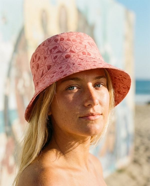 Dusty Rose Tsubaki Bucket Hat