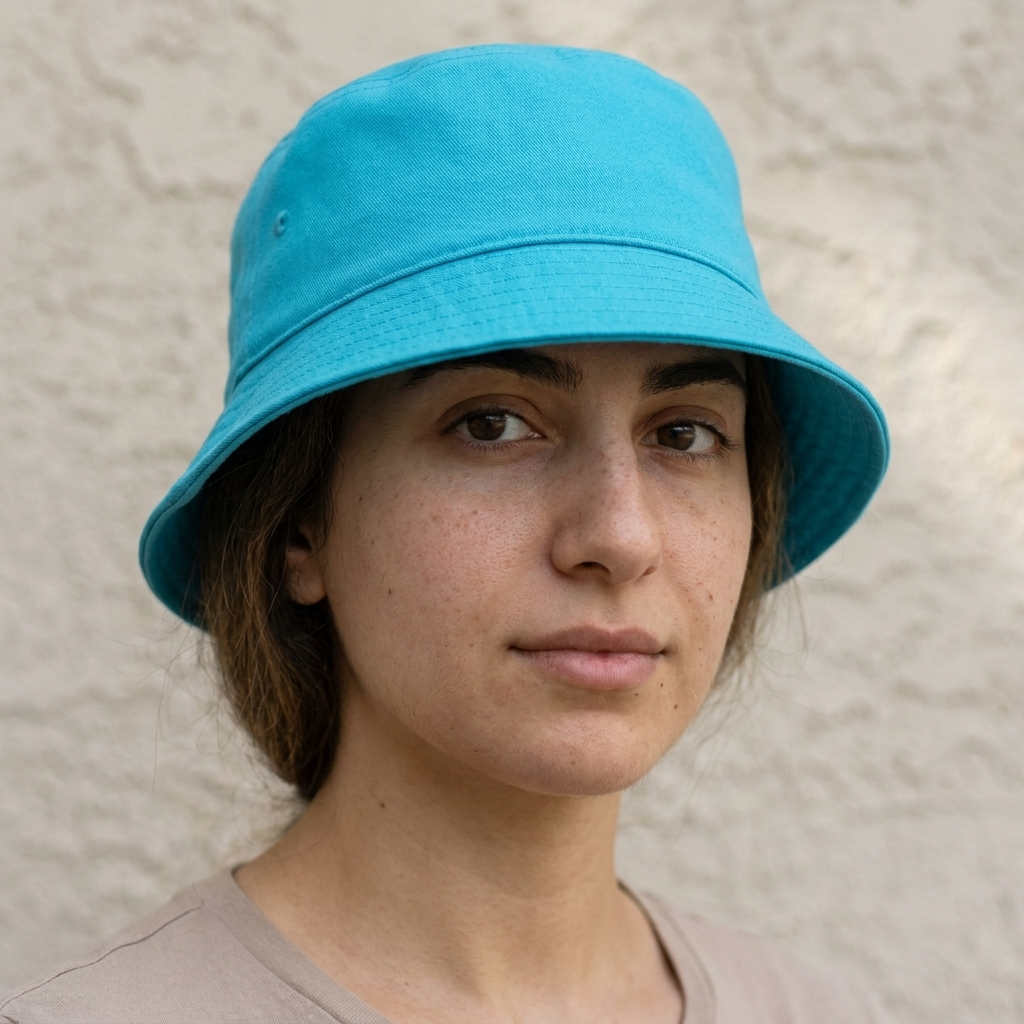 Bucket hat in Caribbean Blue