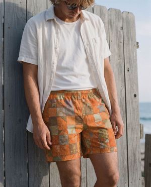 Citrus Orange Fragment Men's Swim Trunks Men's Swim Trunks — Lolekai