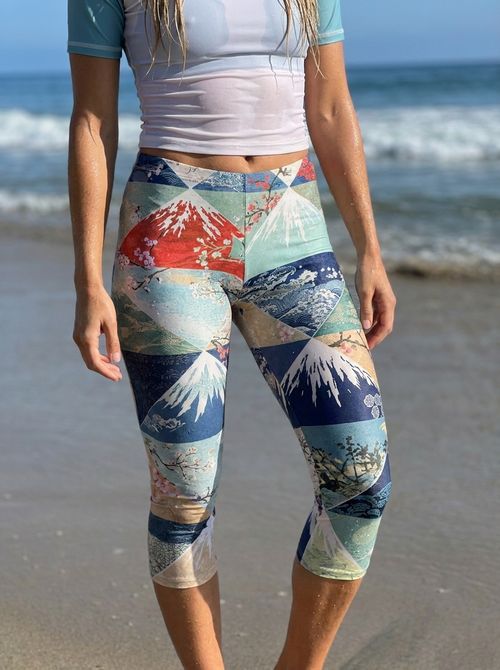 Zenith Capri Leggings