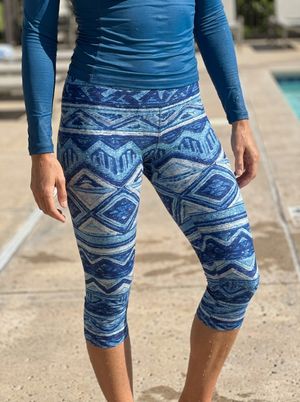 Marina Quipu Capri Leggings Capri Leggings — Lolekai