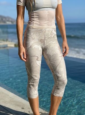Yoshitoshi Collection Capri Leggings capri leggings
