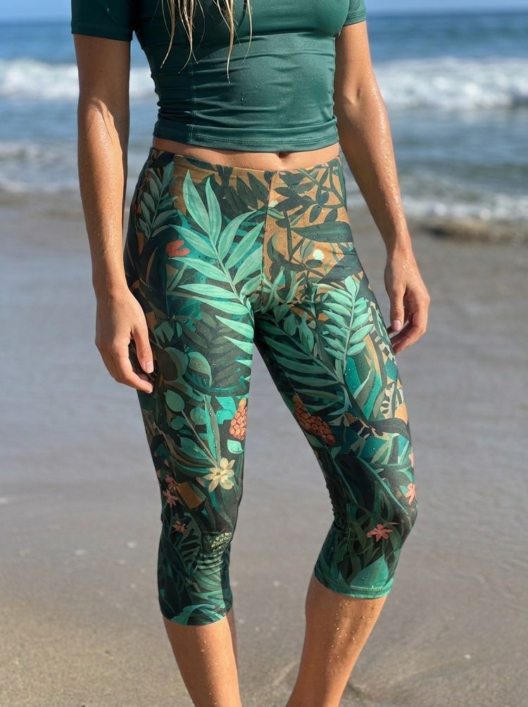 Women's Turquoise Oasis Capri Leggings