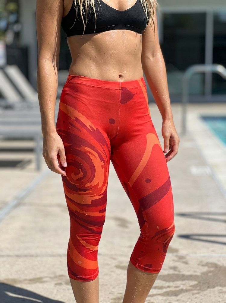 Women's Fiery Red Stellar Capri Leggings