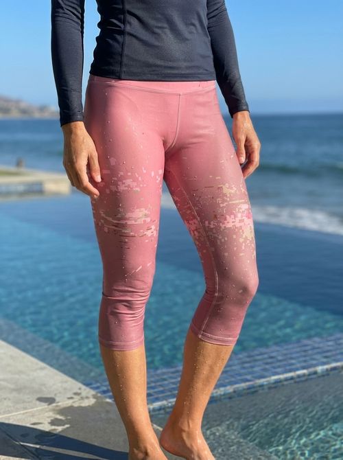 Tea Rose Nova Leggings Capri Leggings — Lolekai