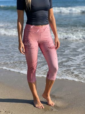 Tea Rose Voltage swim & gym capri leggings