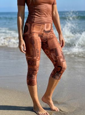 Burnt Sienna Kaikea Capri Leggings Capri Leggings — Lolekai