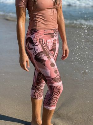 Dusty Rose Kahuna Capri Leggings Capri Leggings — Lolekai