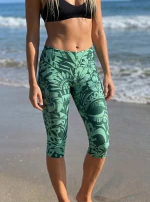 Runway Emerald Honua Uli swim & gym capri leggings