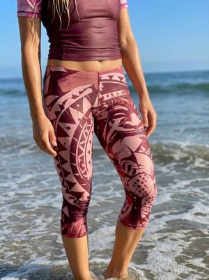 Tea Rose Koa Uli Capri Leggings Capri Leggings — Lolekai