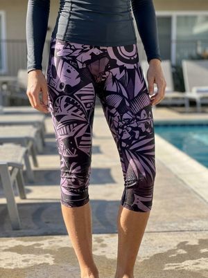 Amaranth Lani Uli Leggings Capri Leggings — Lolekai