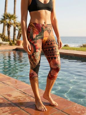 Burnt Sienna Lono Leggings Capri Leggings — Lolekai