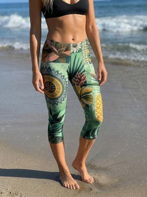 Runway Emerald Menehune Leggings Capri Leggings — Lolekai