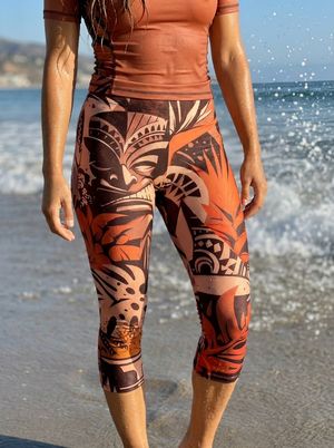 Makani Lehua swim & gym capri leggings