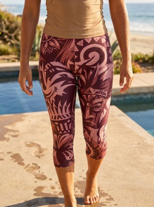 Dusty Rose Nalu Kai Capri Leggings Capri Leggings — Lolekai