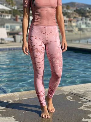 Tea Rose Surge swim & gym classic leggings