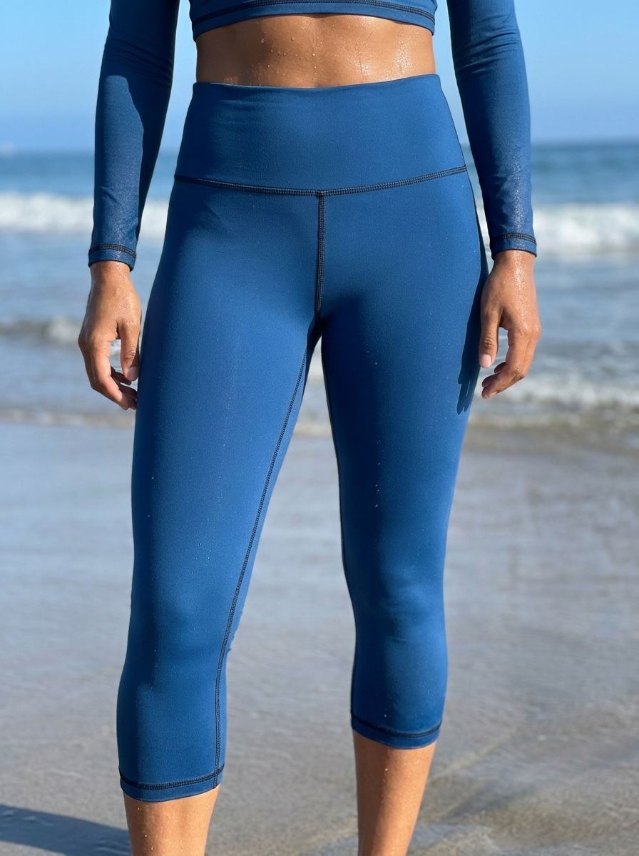 High Waist in Classic Blue