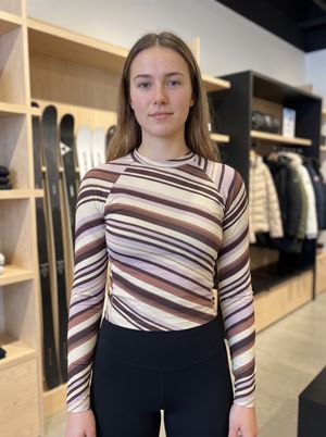 Rhodonite Sway Base Layer Women's Rashguard — Lolekai